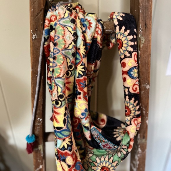 Johnny Was Plush Bag - Picture 5 of 11